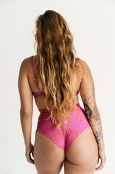 ANNA HOT DELTA COM COS
